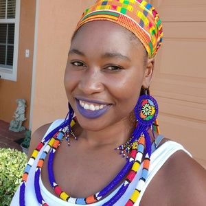 Meet your Posher, Busie